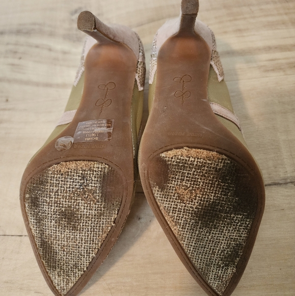 Jessica Simpson Women's Tan Lace Flats - Picture 5 of 5